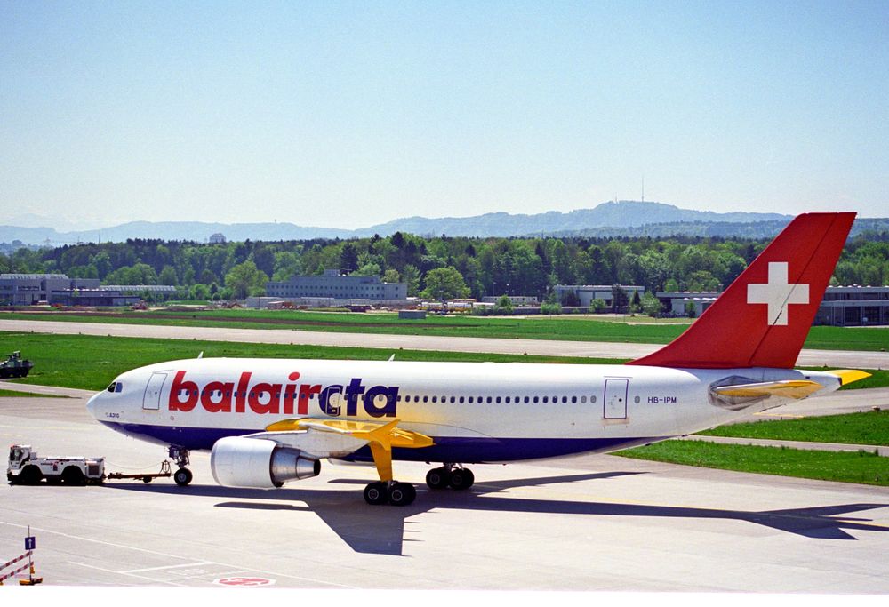 Balair_CTA_Airbus_A310-325ET;_HB-IPM@ZRH;06.05.1995_(4906443110).jpg