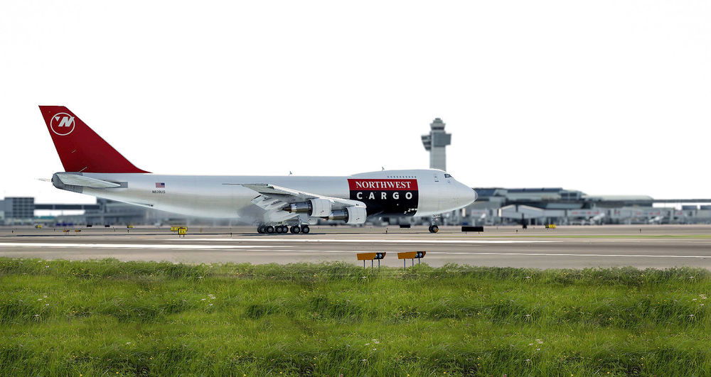 NWA KJFK Taxi in.jpg