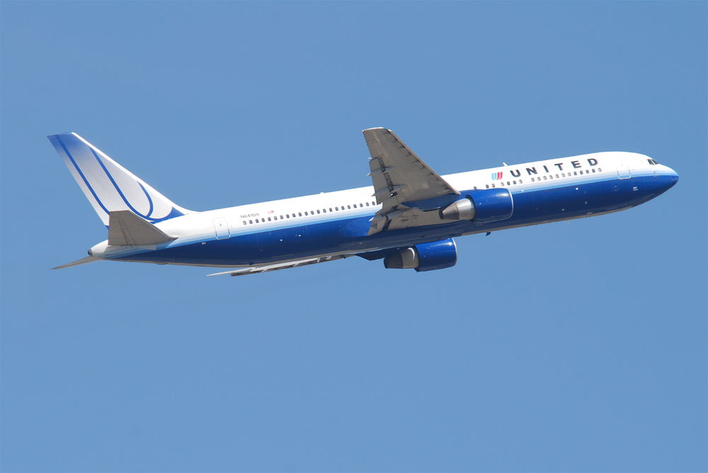 United_Airlines_Boeing_767-300;_N641UA@FRA;09.07.2010_581ep_(4781705036).jpg
